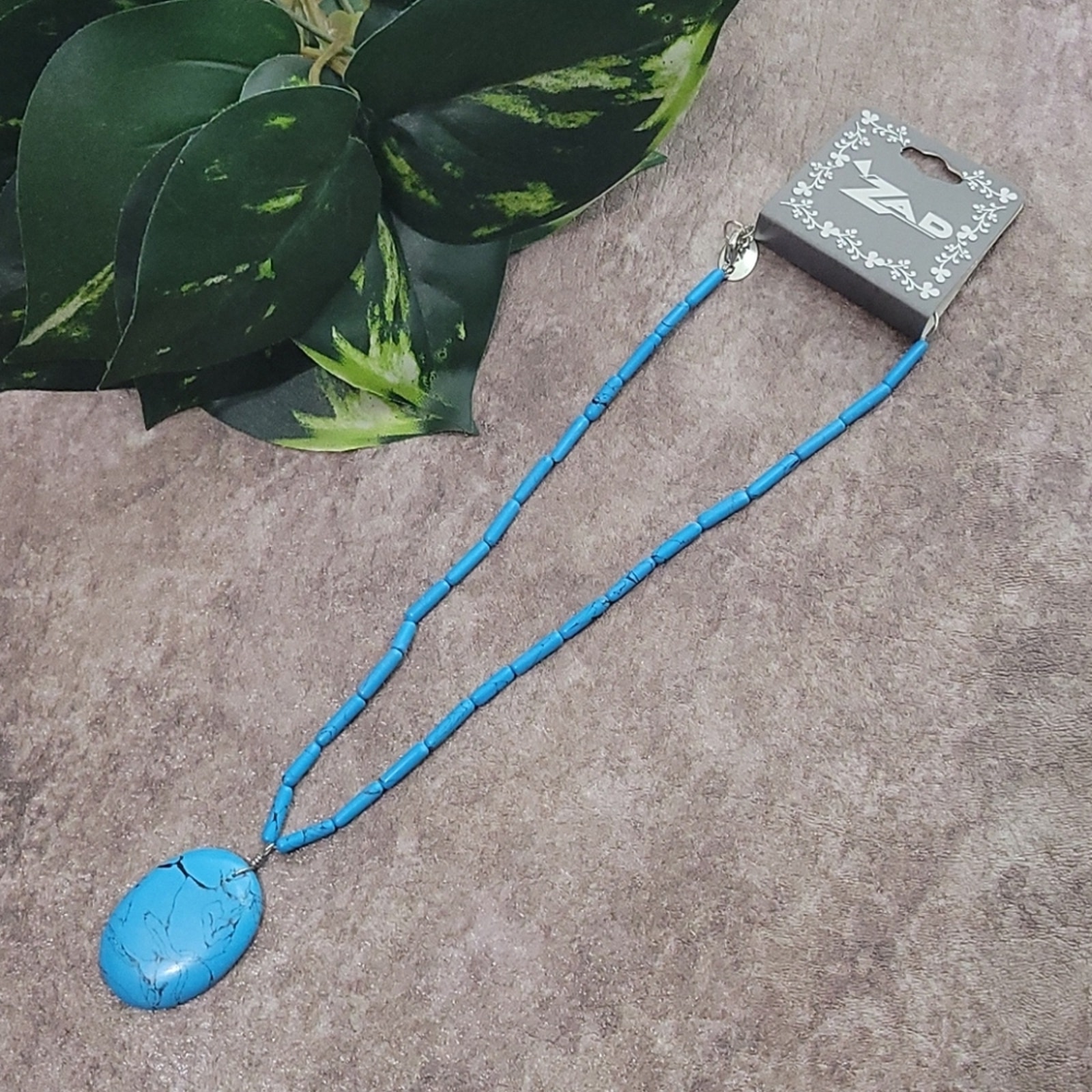 Zad Turquoise Oval Pendant Barrel Bead Necklace New 20$